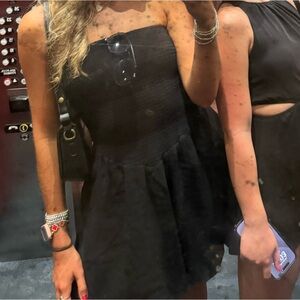 Universal Black Textured Garment